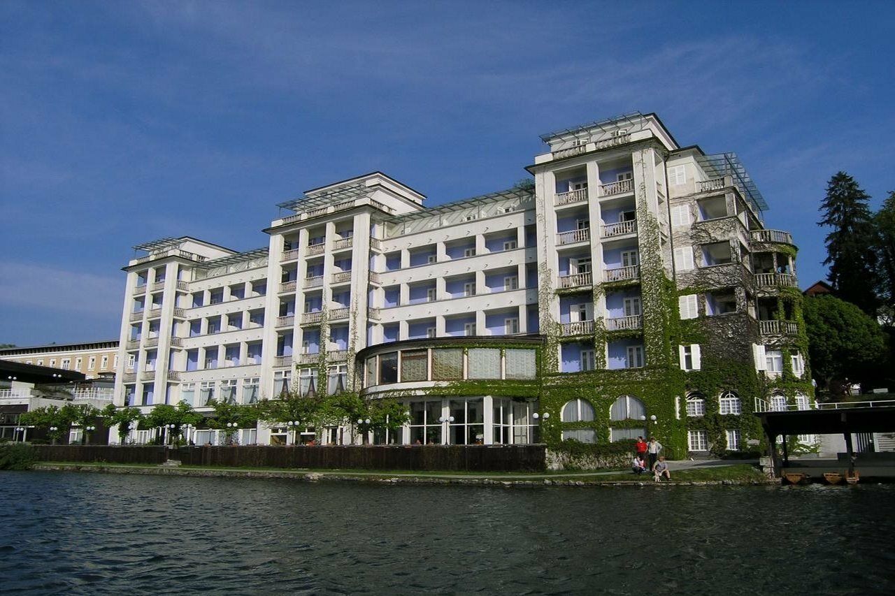 Grand Hotel Toplice - Small Luxury Hotels Of The World Блед Екстериор снимка The Dolder Grand Hotel